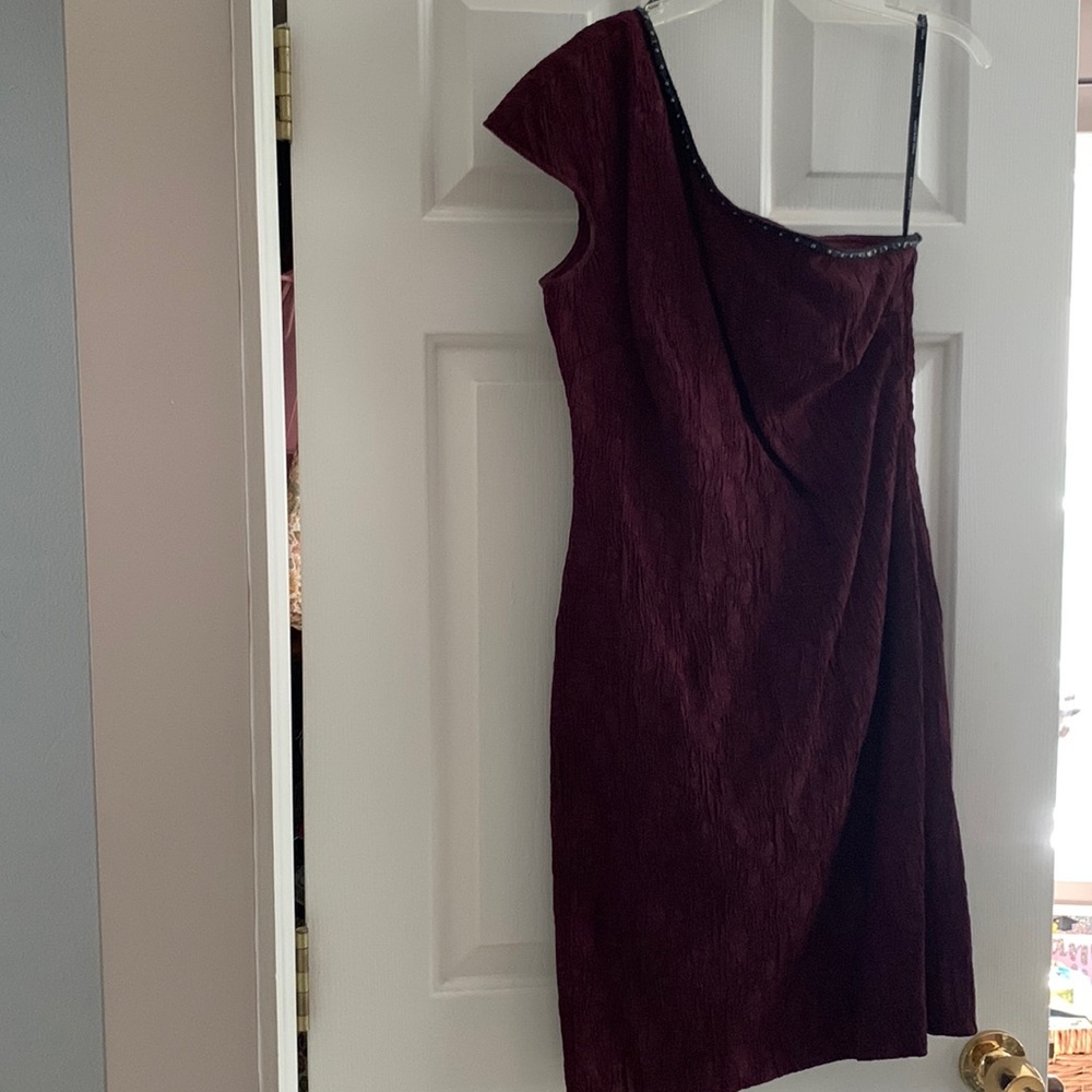 Marc NY size 4 burgundy dress with black leather trim, excellent condition
